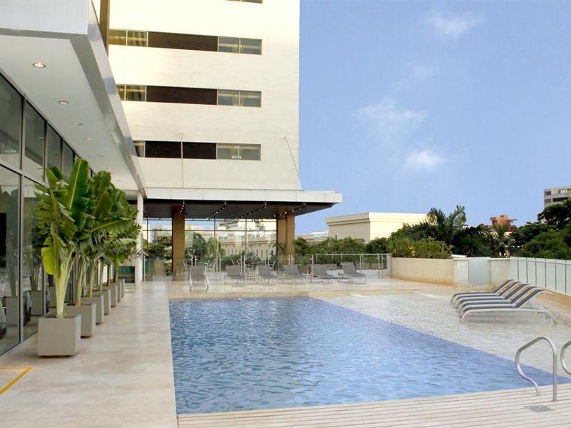 Estelar Alto Prado Barranquilla  Eksteriør billede The pool at the rooftop