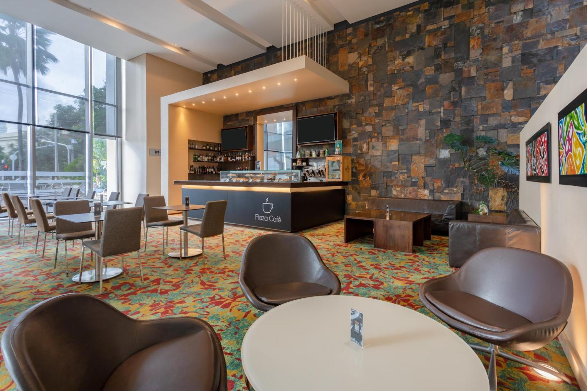 Estelar Alto Prado Barranquilla  Eksteriør billede The lobby bar