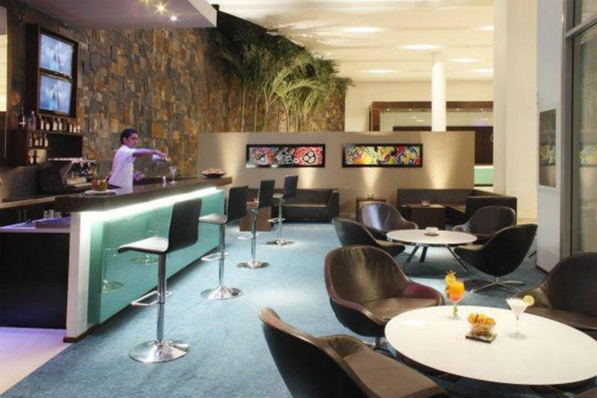 Estelar Alto Prado Barranquilla  Eksteriør billede The lounge at the airport